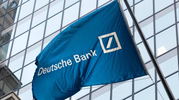 دويتشه بنك يتحول إلى الربحية في الربع الثالث بـ 182 مليون يورو