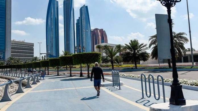 الإمارات تدعو لتطوير مبتكر لإدارات المخاطر المالية
