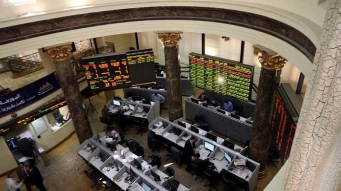بورصة مصر تغلق على تباين و4.3 مليار جنيه مكاسب الأسبوع