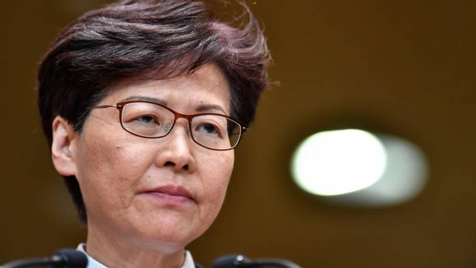 رئيسة هونغ كونغ تفقد حسابها البنكي.. لهذا السبب